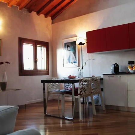 Petit Grenier * Este