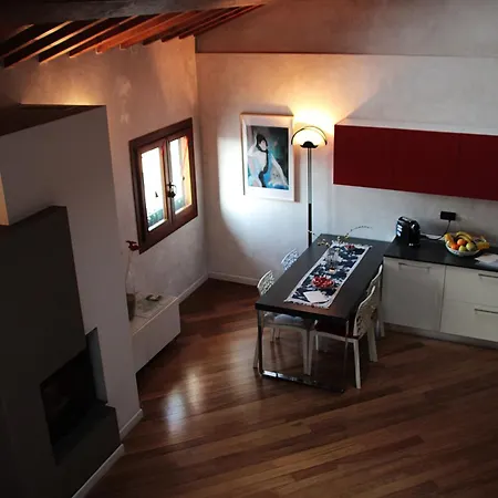 Petit Grenier Apartment Este